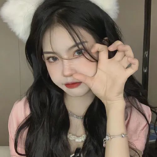 灵魂互换后，皇后娘娘野翻了